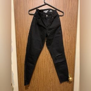 Levi’s distressed jeans